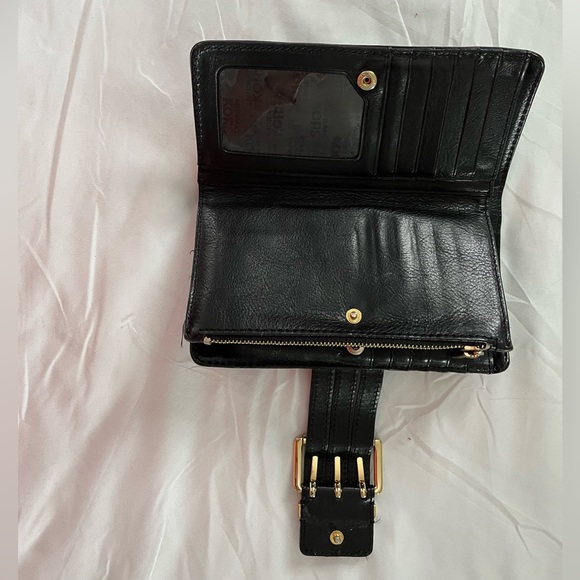 Michael Kors Wallet - Picture 4 of 4